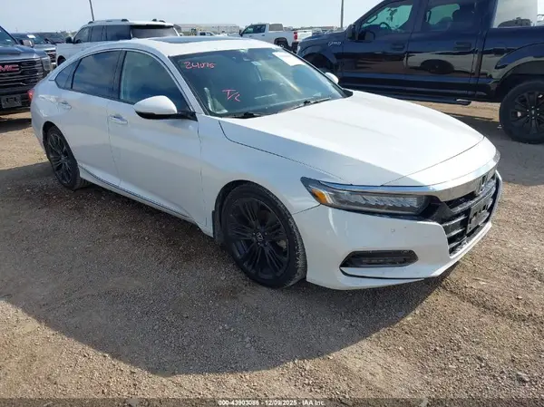 1HGCV2F98JA017240 2018 HONDA ACCORD - Image 1
