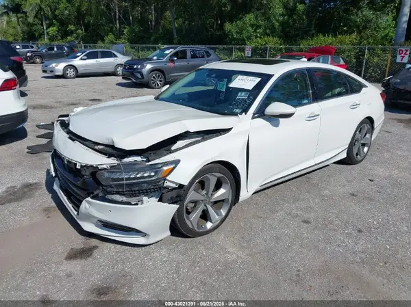 1HGCV2F98JA020929 2018 HONDA ACCORD - Image 2