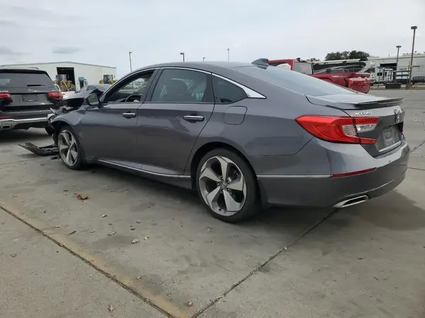1HGCV2F98JA024799 2018 HONDA ACCORD - Image 2