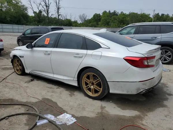 1HGCV2F98JA030845 2018 HONDA ACCORD - Image 2