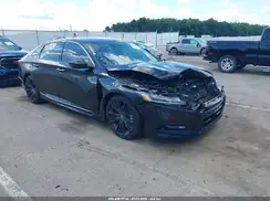 1HGCV2F98JA031865 2018 HONDA ACCORD