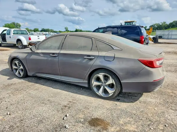 1HGCV2F98JA044602 2018 HONDA ACCORD - Image 2