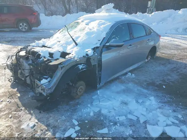 1HGCV2F98JA050979 2018 HONDA ACCORD - Image 2
