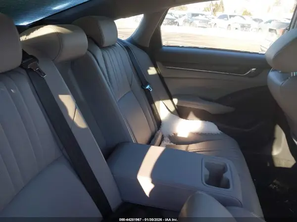 1HGCV2F98JA050979 2018 HONDA ACCORD - Image 8