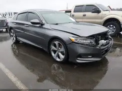 1HGCV2F98JA051131 2018 HONDA ACCORD