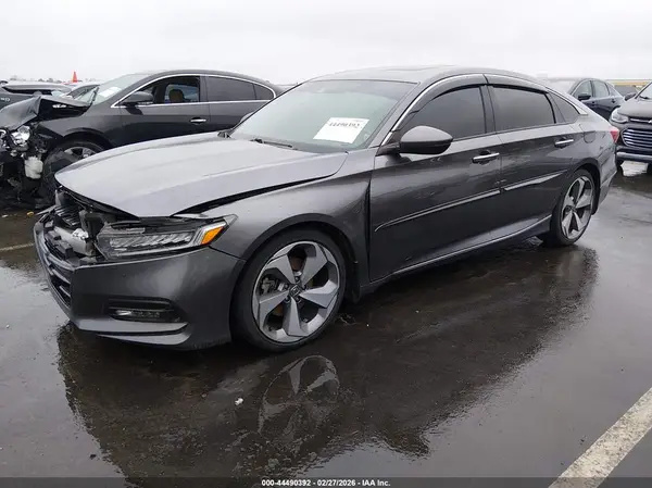 1HGCV2F98JA051131 2018 HONDA ACCORD - Image 2