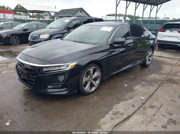 1HGCV2F98JA053848 2018 HONDA ACCORD - Image 2