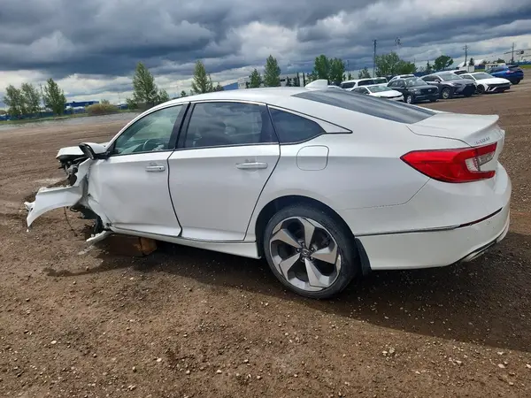 1HGCV2F98JA801143 2018 HONDA ACCORD - Image 2