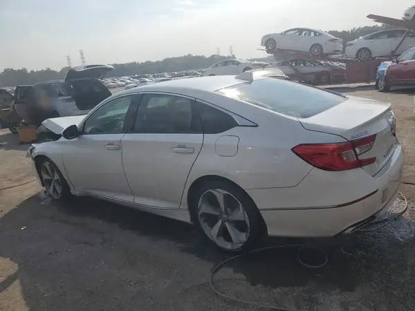 1HGCV2F98KA003923 2019 HONDA ACCORD - Image 2