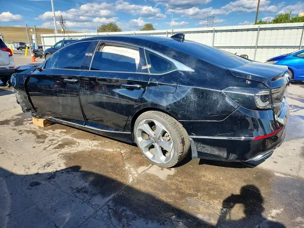 1HGCV2F98KA005722 2019 HONDA ACCORD - Image 2