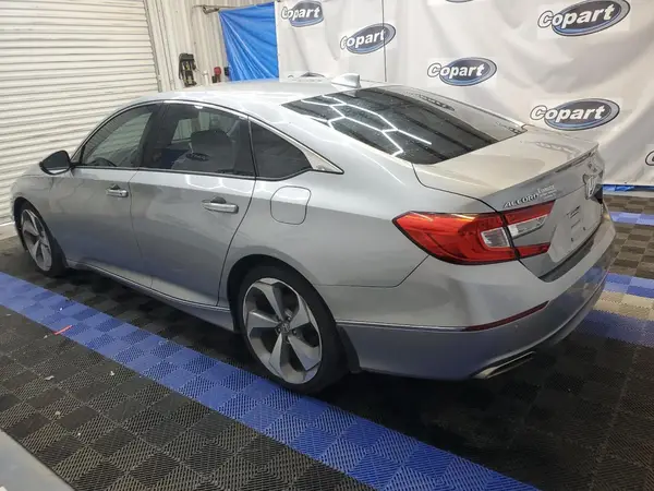 1HGCV2F98KA007793 2019 HONDA ACCORD - Image 2