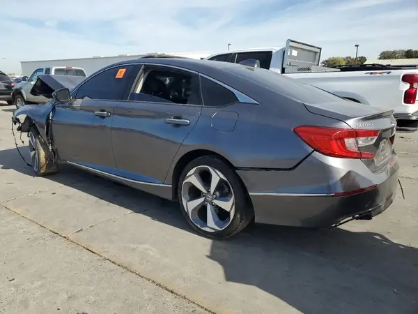 1HGCV2F98KA026182 2019 HONDA ACCORD - Image 2