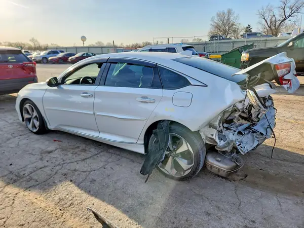 1HGCV2F99JA005226 2018 HONDA ACCORD - Image 2