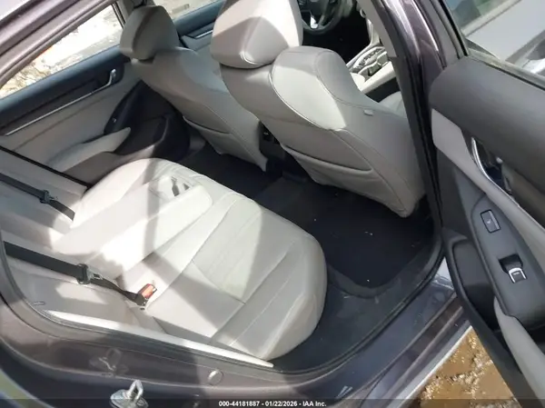 1HGCV2F99JA007154 2018 HONDA ACCORD - Image 8