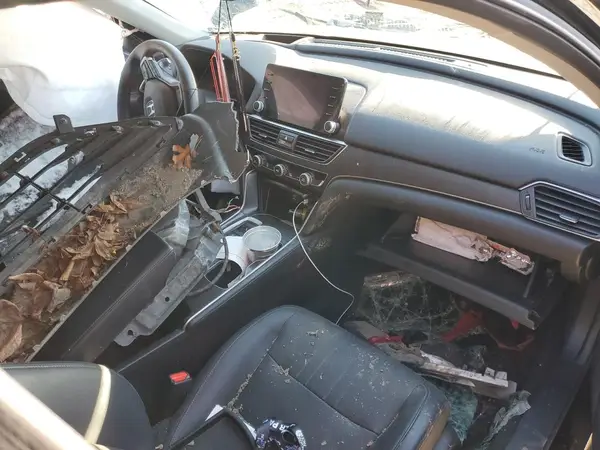 1HGCV2F99JA008840 2018 HONDA ACCORD - Image 8