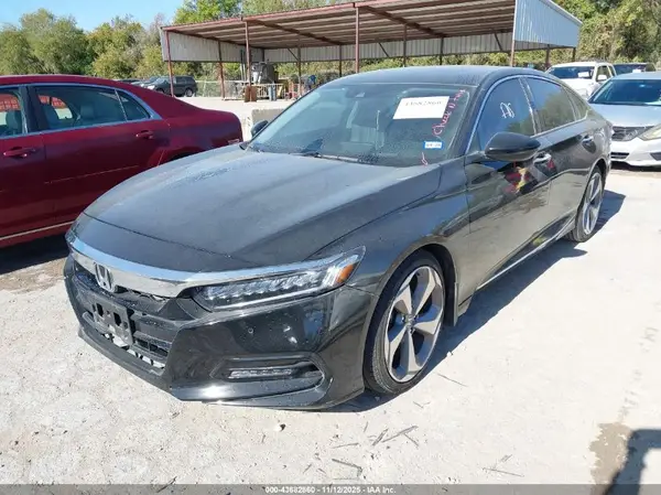 1HGCV2F99JA013035 2018 HONDA ACCORD - Image 2