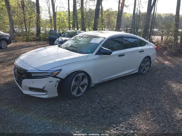 1HGCV2F99JA036363 2018 HONDA ACCORD - Image 2