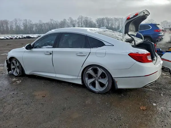 1HGCV2F99JA048285 2018 HONDA ACCORD - Image 2