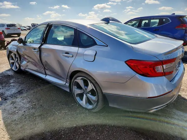1HGCV2F99JA050957 2018 HONDA ACCORD - Image 2