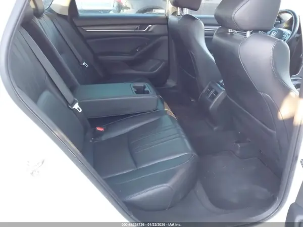 1HGCV2F99JA054412 2018 HONDA ACCORD - Image 8