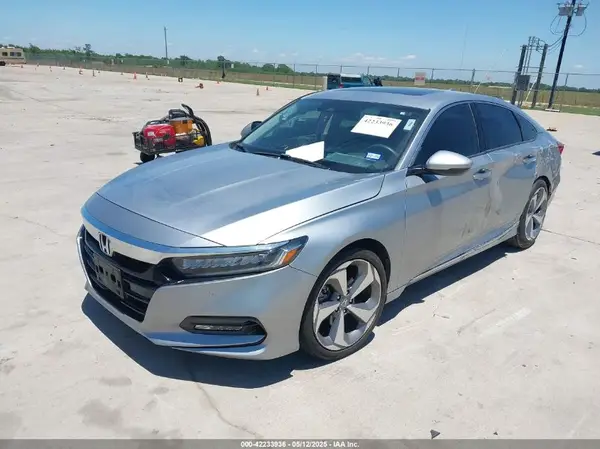 1HGCV2F99KA002506 2019 HONDA ACCORD - Image 2