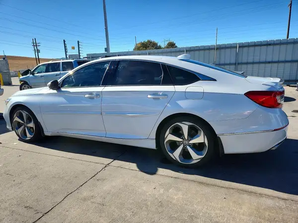 1HGCV2F9XJA003601 2018 HONDA ACCORD - Image 2