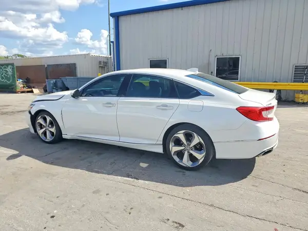 1HGCV2F9XJA006370 2018 HONDA ACCORD - Image 2