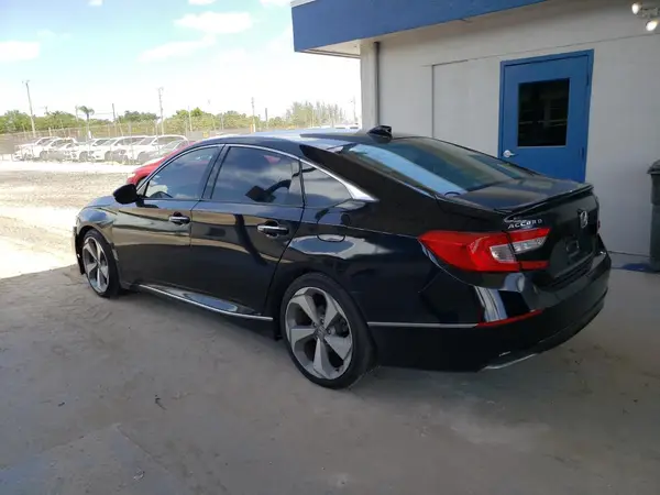 1HGCV2F9XJA012959 2018 HONDA ACCORD - Image 2