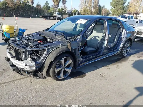 1HGCV2F9XJA024996 2018 HONDA ACCORD - Image 2