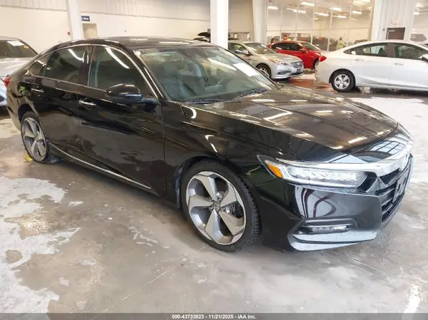 1HGCV2F9XJA032905 2018 HONDA ACCORD - Image 1