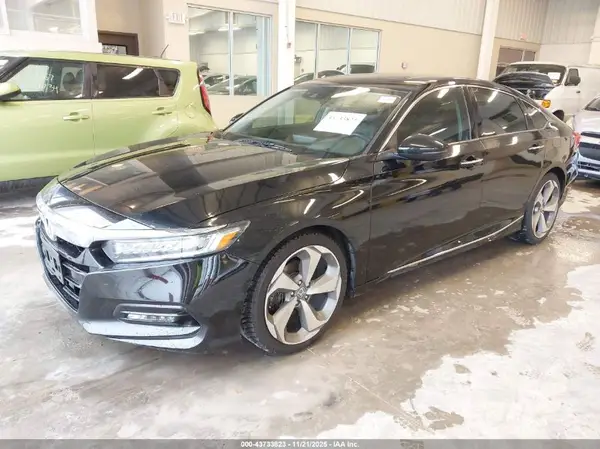 1HGCV2F9XJA032905 2018 HONDA ACCORD - Image 2