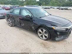 1HGCV2F9XJA033990 2018 HONDA ACCORD