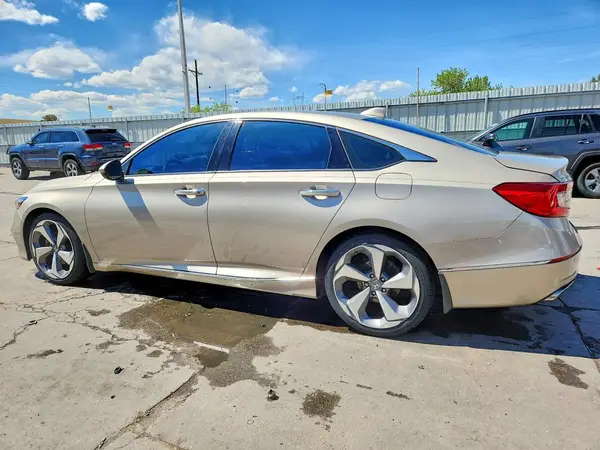 1HGCV2F9XJA043533 2018 HONDA ACCORD - Image 2