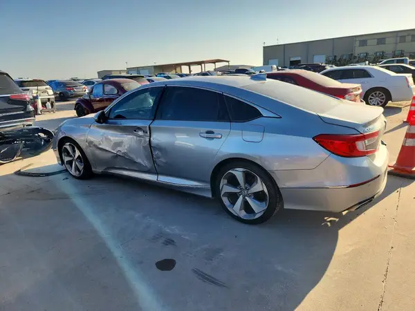 1HGCV2F9XJA045329 2018 HONDA ACCORD - Image 2
