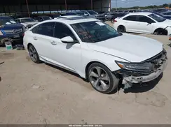 1HGCV2F9XJA048585 2018 HONDA ACCORD