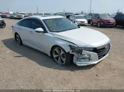 1HGCV2F9XJA800611 2018 HONDA ACCORD
