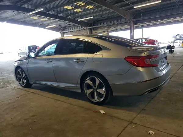 1HGCV2F9XKA007956 2019 HONDA ACCORD - Image 2