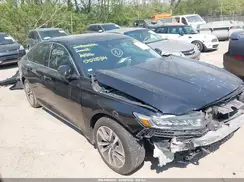 1HGCV3F10JA001534 2018 HONDA ACCORD