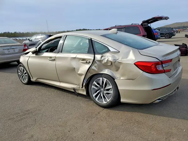 1HGCV3F10KA003947 2019 HONDA ACCORD - Image 2