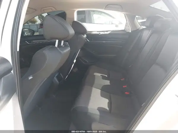 1HGCV3F10KA013605 2019 HONDA ACCORD - Image 8