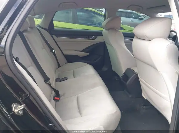 1HGCV3F11JA010114 2018 HONDA ACCORD - Image 8