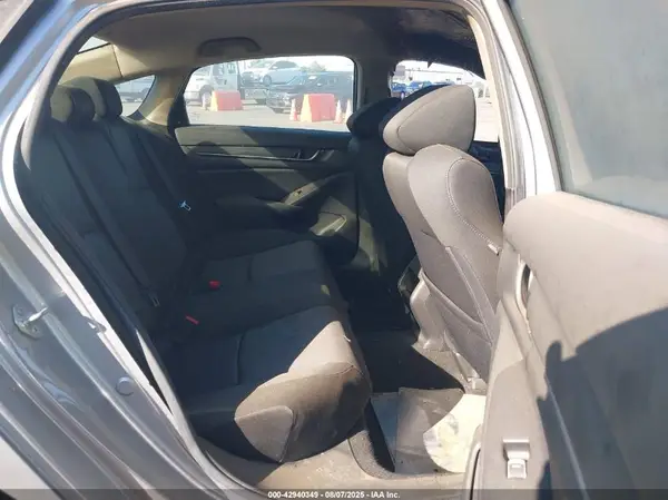 1HGCV3F12KA010110 2019 HONDA ACCORD - Image 8