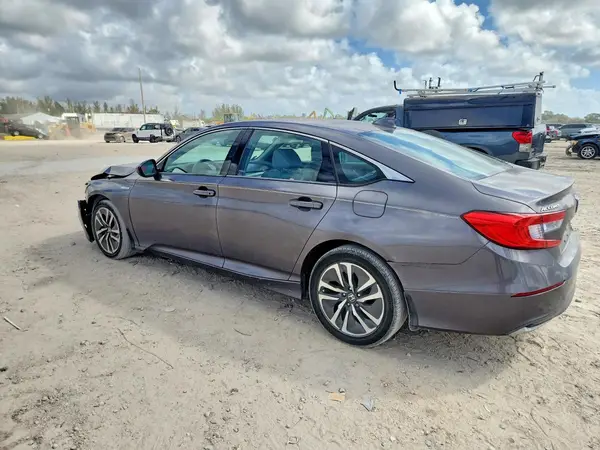 1HGCV3F12KA015680 2019 HONDA ACCORD - Image 2