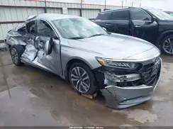 1HGCV3F13JA007781 2018 HONDA ACCORD