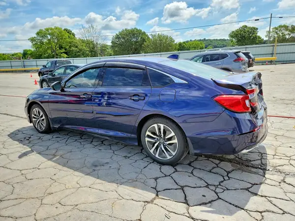 1HGCV3F13JA013743 2018 HONDA ACCORD - Image 2