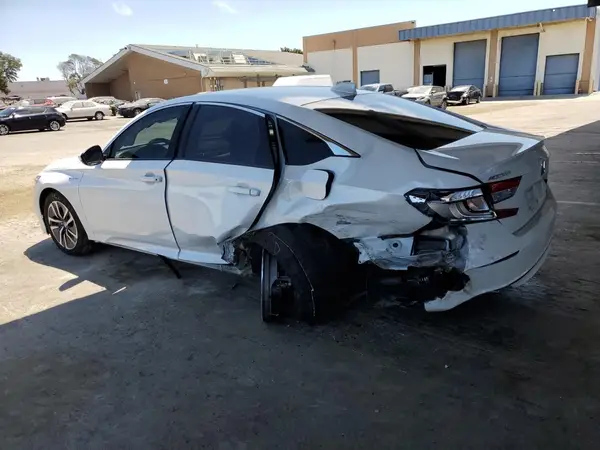1HGCV3F13KA011363 2019 HONDA ACCORD - Image 2