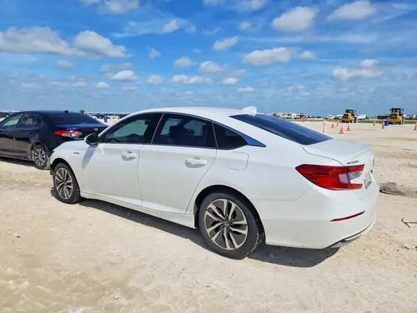 1HGCV3F14JA010138 2018 HONDA ACCORD - Image 2