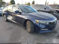 1HGCV3F15JA009497 2018 HONDA ACCORD