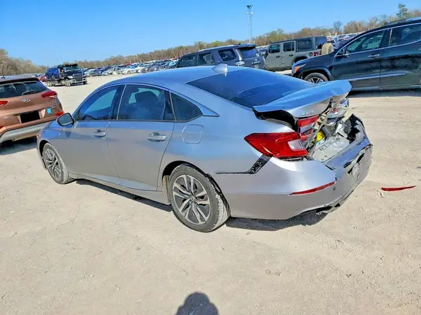 1HGCV3F15KA005211 2019 HONDA ACCORD - Image 2