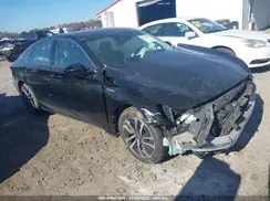 1HGCV3F16JA013199 2018 HONDA ACCORD